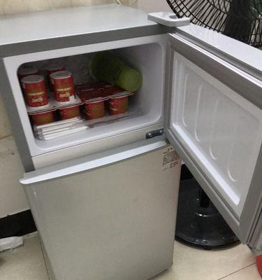 冰箱下边不冷冻的原因及解决方法（解决冰箱下边不冷冻问题的实用方法）