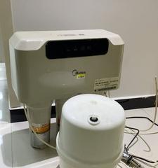 美的净水器无声的原因及解决方法（为什么美的净水器没有声音）
