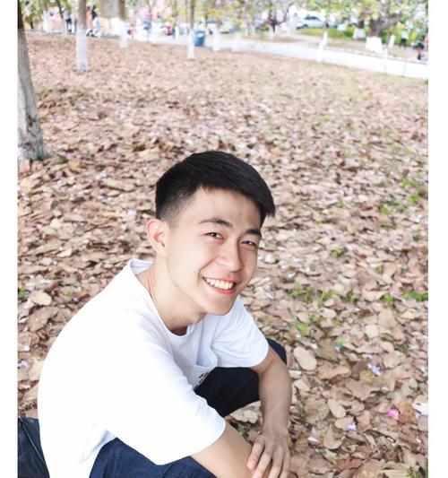 手机放在地上拍照男生会有什么效果？