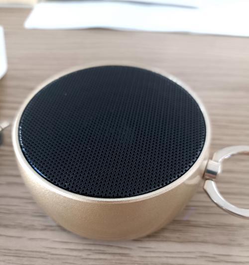 低音炮小小的音响是什么品牌？它有什么特点和常见问题？